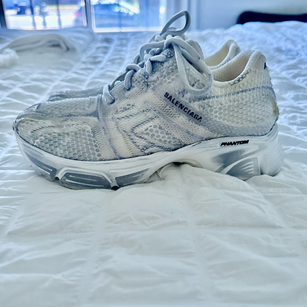 balenciaga phantom grey/white worn once